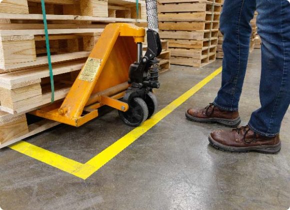 CINTA DE DEMARCACION TOUGHSTRIPE® BRADY,  2 Y 4 PULGADAS X 100 PIES - Imagen 2